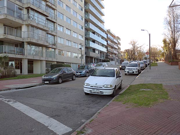 perspectiva de calle y edificio